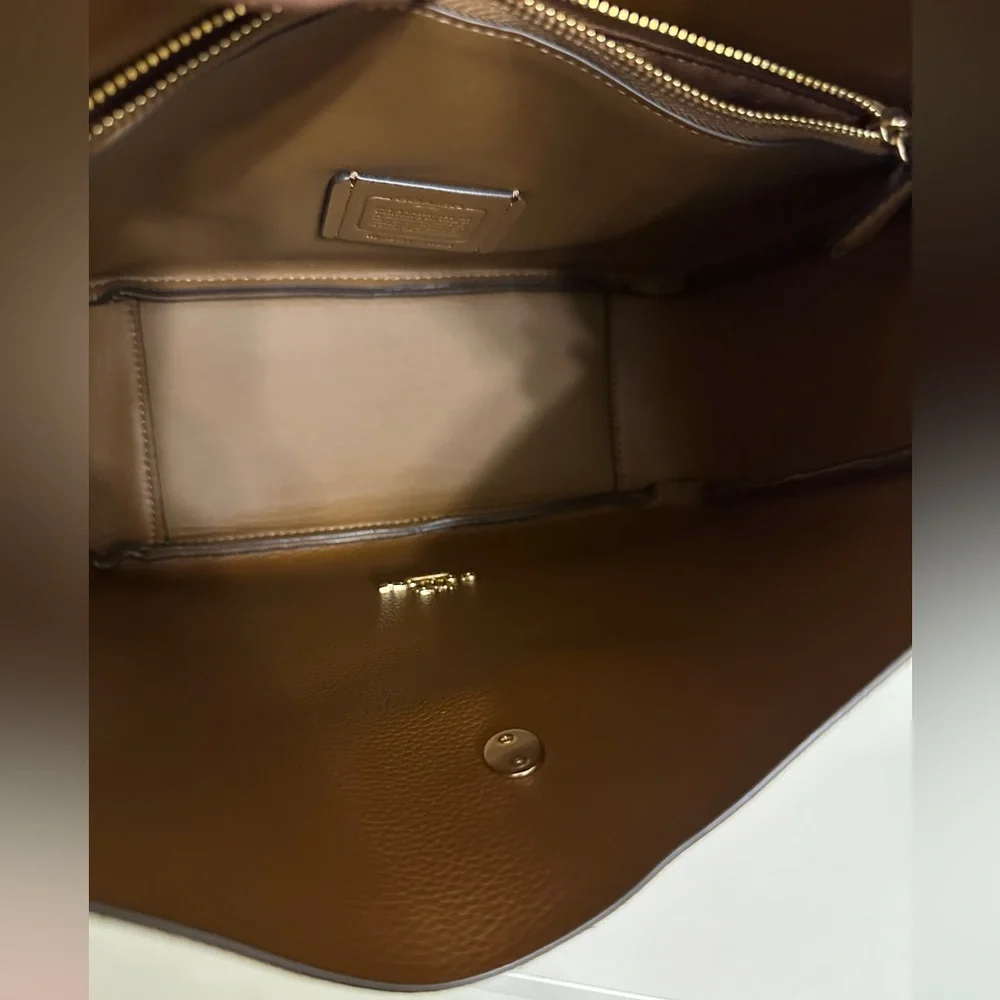 Coach Hadley Convertible Crossbody Bag In Suede - Picture 3 of 8